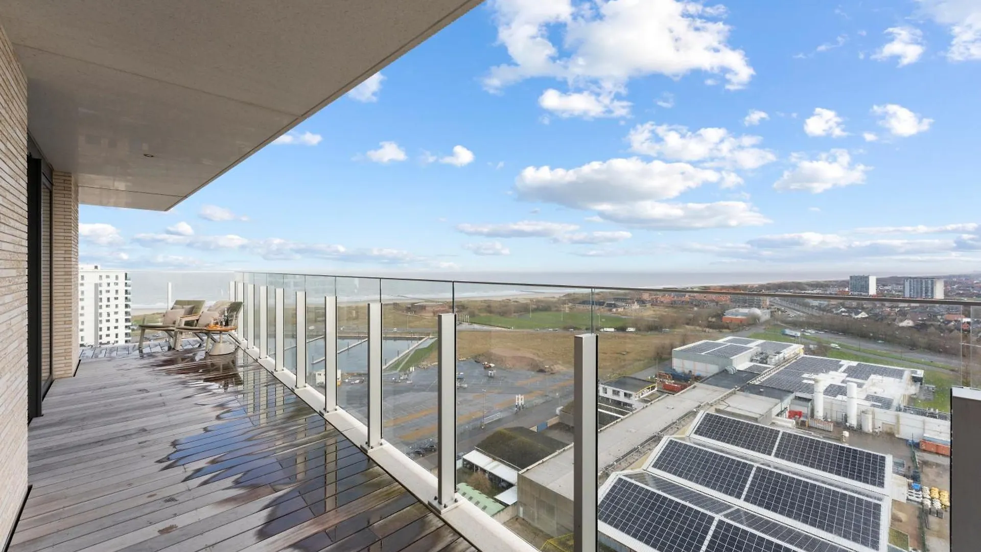 Rashelle - With Stunning Views Of The North Sea Daire Oostende