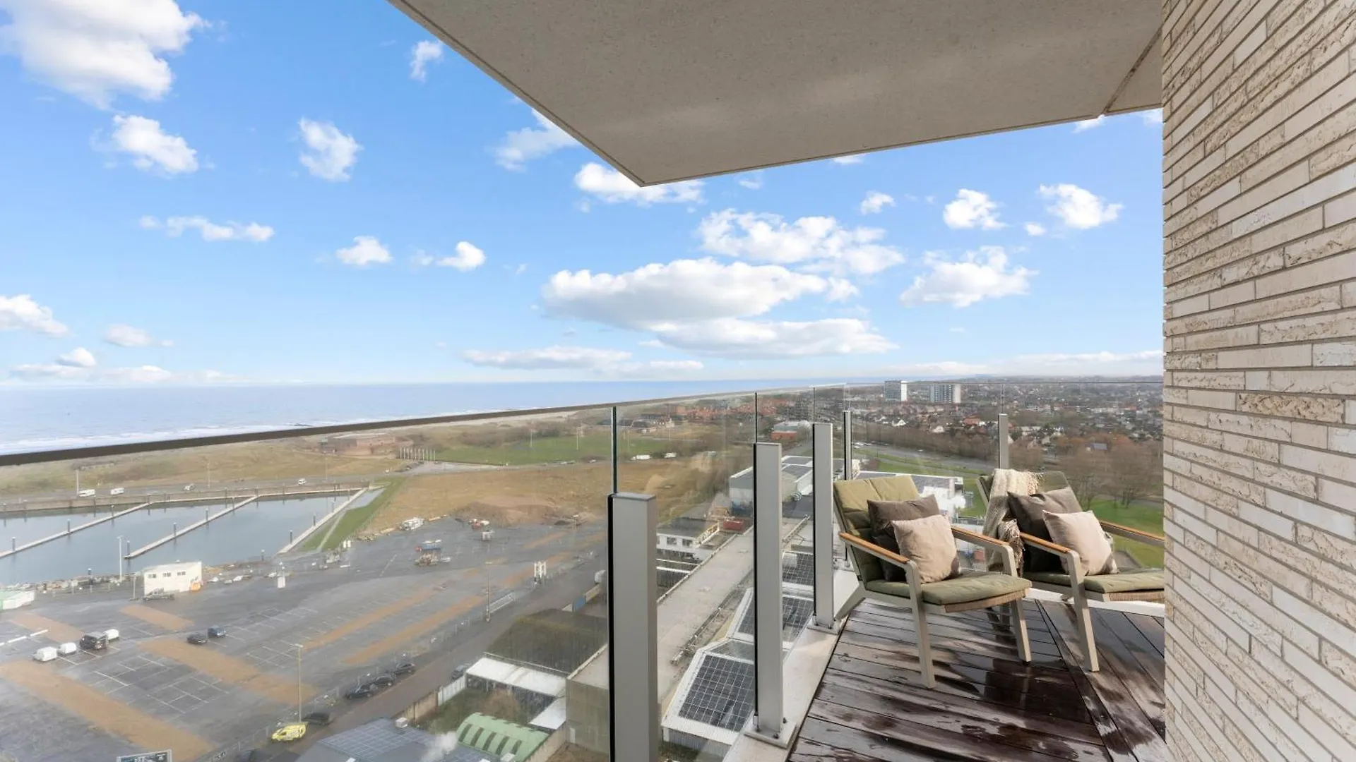 Rashelle - With Stunning Views Of The North Sea Apartment Ostend